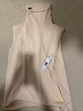 100% cashmere Ellen Tracy sleeveless top